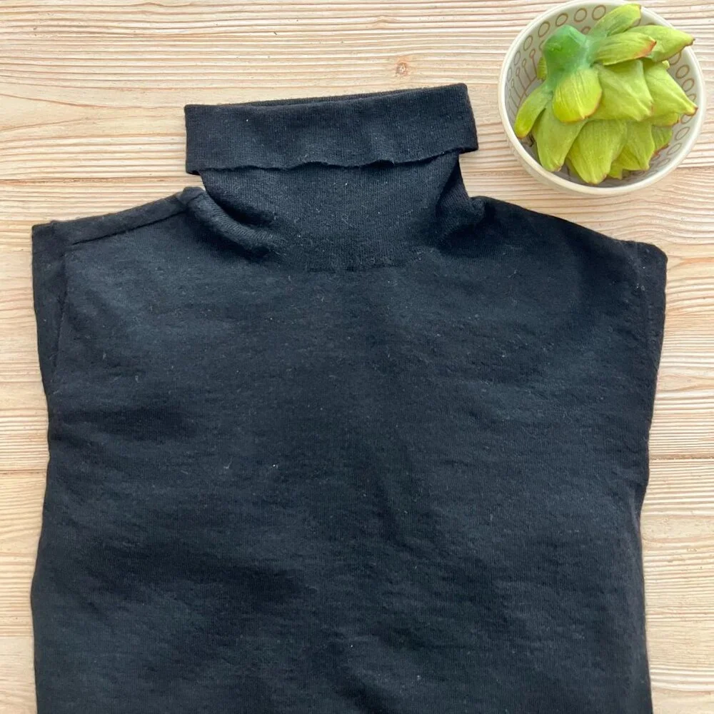 Christopher Fischer 100% cashmere turtleneck | light weight layeriing essential